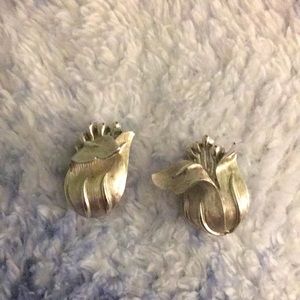 Trifari clip vintage earrings